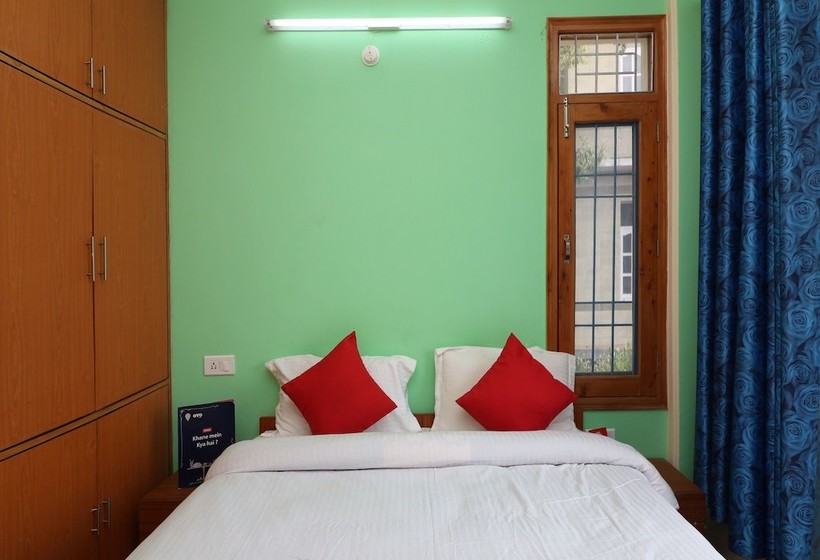 Oyo Home 13421 Cozy Hill View 2bhk