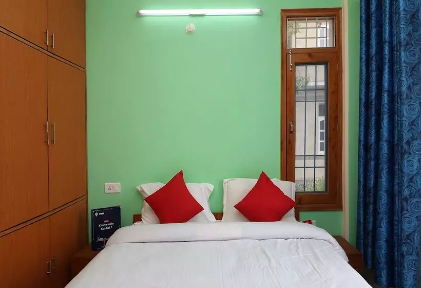 Oyo Home 13421 Cozy Hill View 2bhk