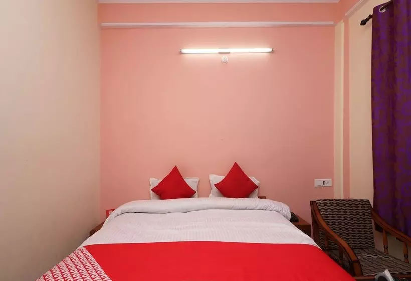 Oyo Home 13421 Cozy Hill View 2bhk