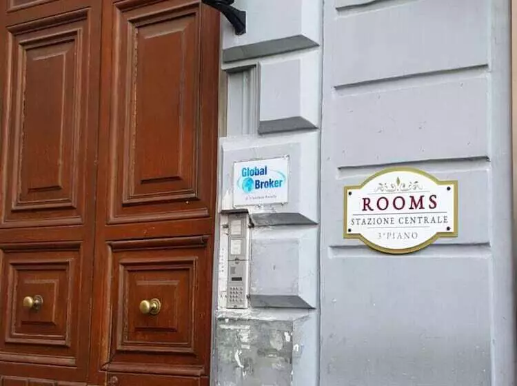 پانسیون Rooms Stazione Centrale