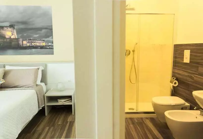 پانسیون Rooms Stazione Centrale
