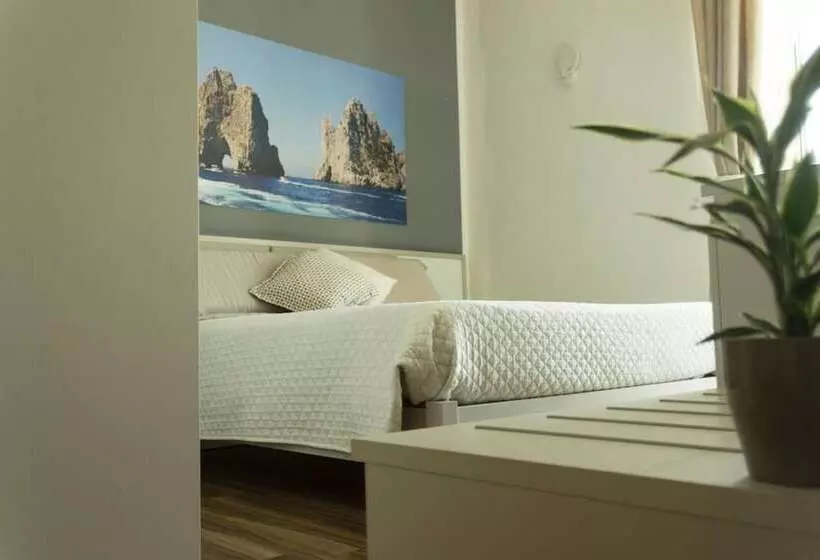 پانسیون Rooms Stazione Centrale