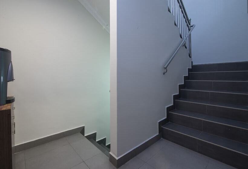 בית מלון כפרי Valley View