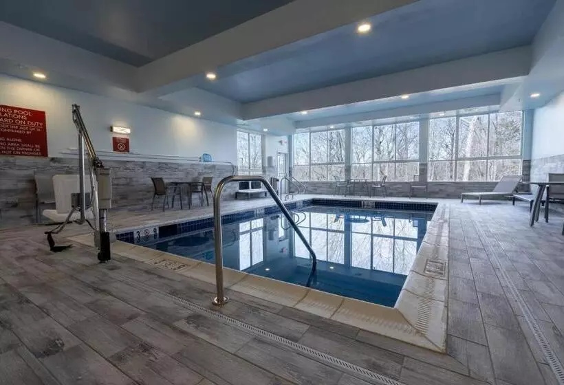 Hotelli Towneplace Suites By Marriott Clinton