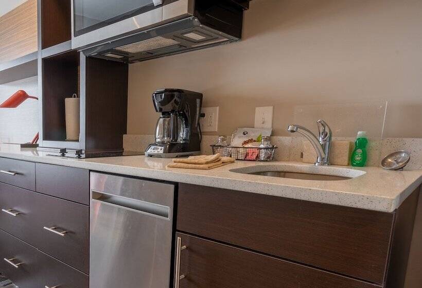 ホテル Towneplace Suites By Marriott Clinton