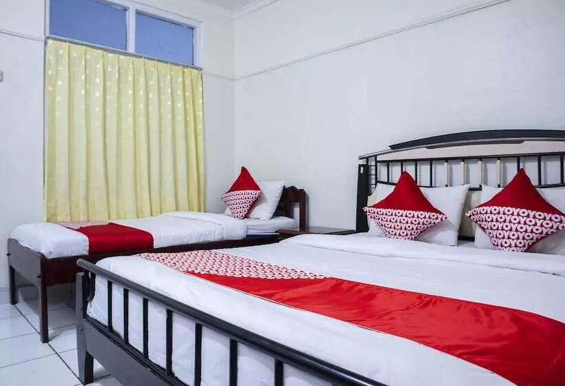 Collection O 1401 Hotel Mayanearketapang Satu Beach