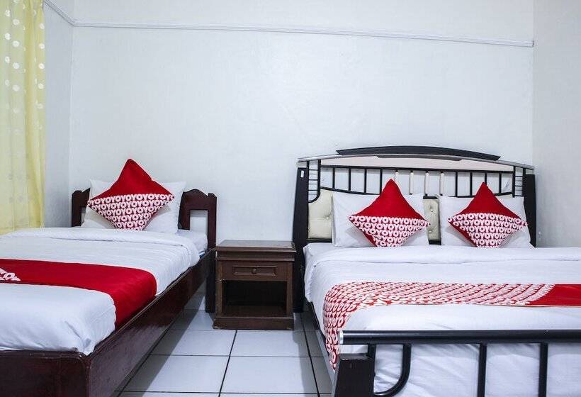 Collection O 1401 Hotel Mayanearketapang Satu Beach