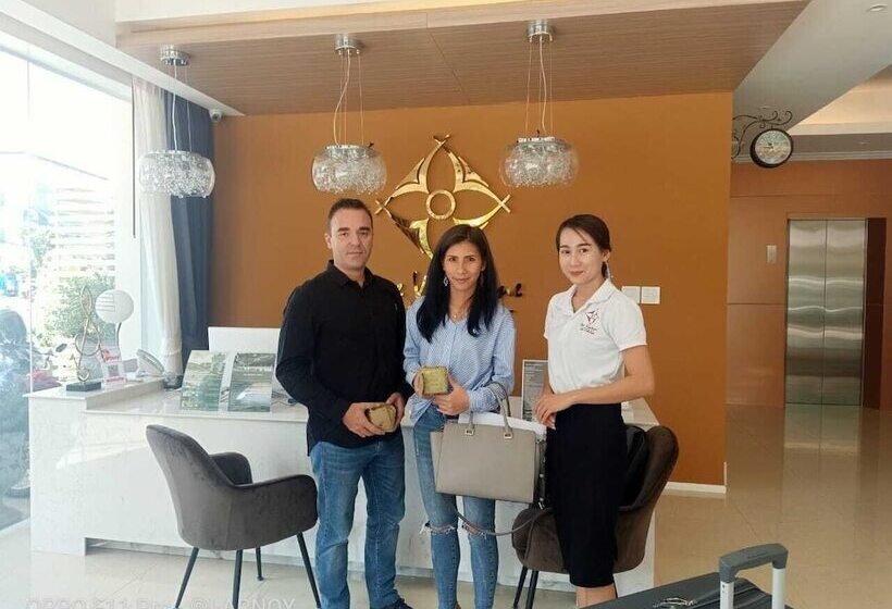 One Vientiane Hotel & Restaurant