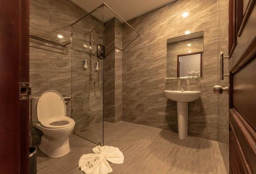 One Vientiane Hotel & Restaurant