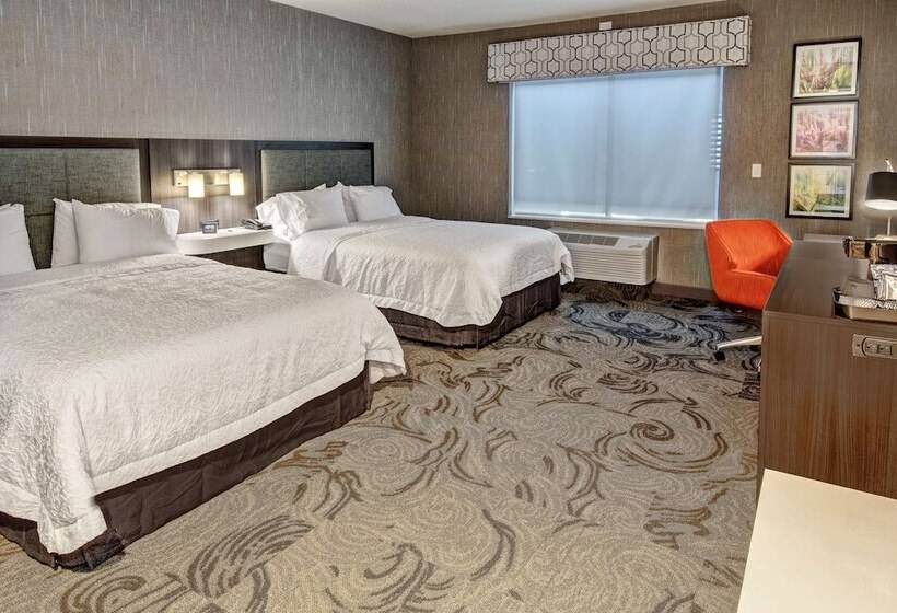 فندق Hampton Inn Fresno Airport