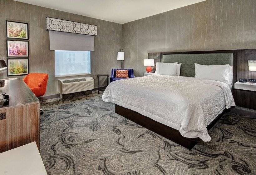 فندق Hampton Inn Fresno Airport