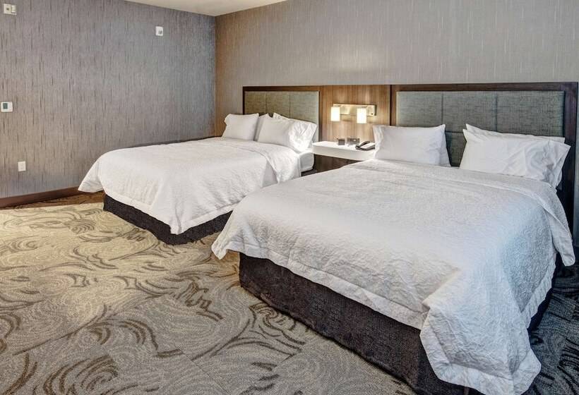 فندق Hampton Inn Fresno Airport