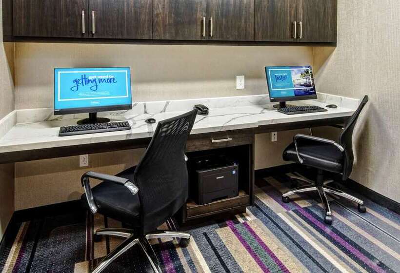 فندق Hampton Inn Fresno Airport