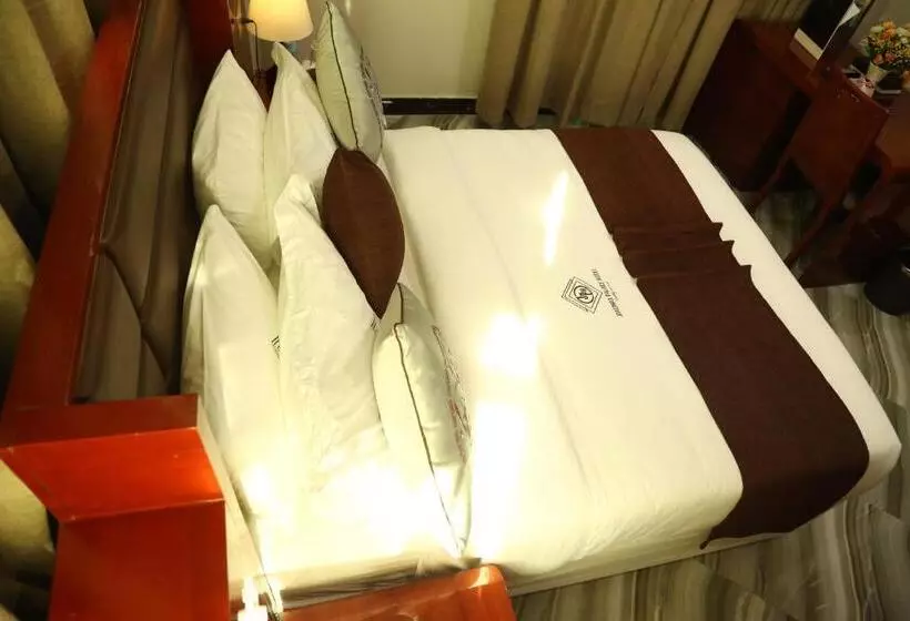 ベッドアンドブレックファースト Jaromax Palace