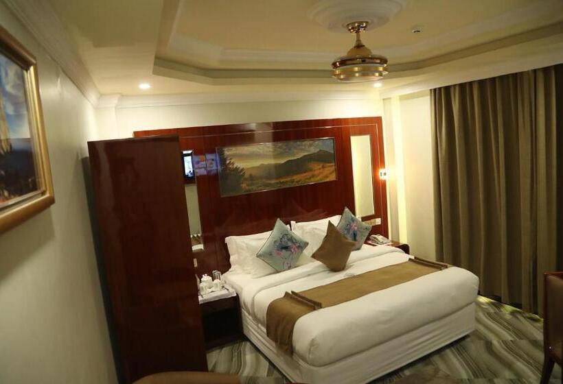 تختخواب و صبحانه Jaromax Palace