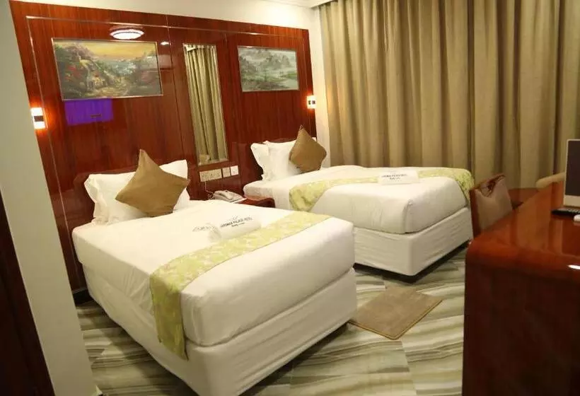 ベッドアンドブレックファースト Jaromax Palace