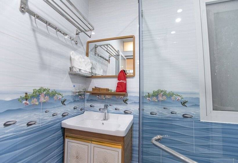 هتل Reddoorz Plus @ Cach Mang Thang 8 Street