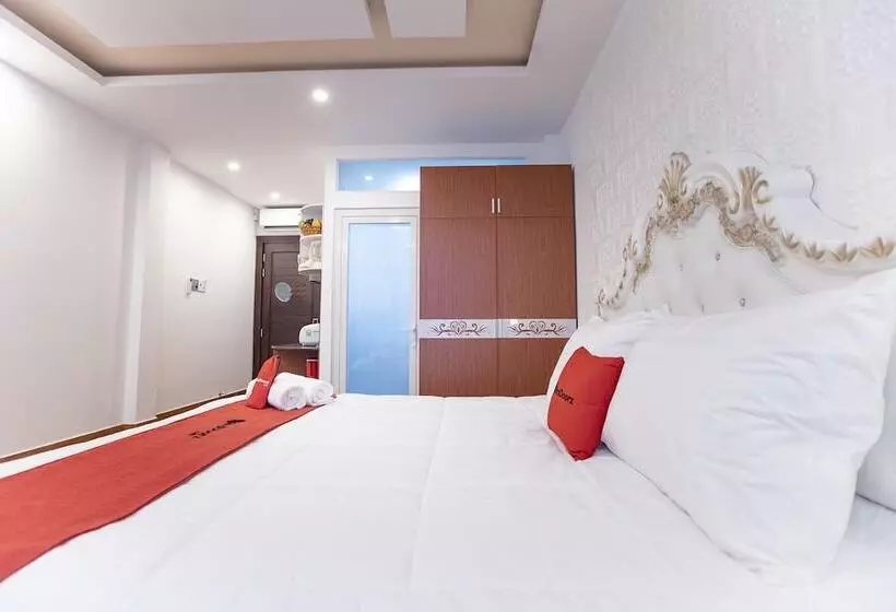 هتل Reddoorz Plus @ Cach Mang Thang 8 Street