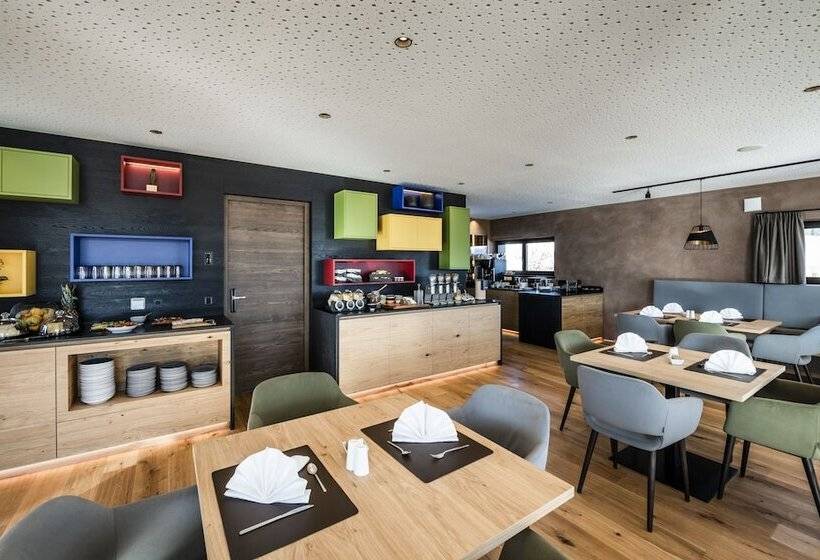 Aparthotel Panorama Living Dolomites