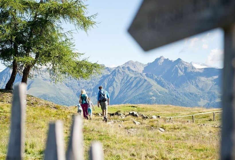 Aparthotel Panorama Living Dolomites