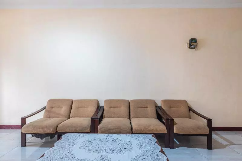 ホテル Aquina House By Oyo Rooms