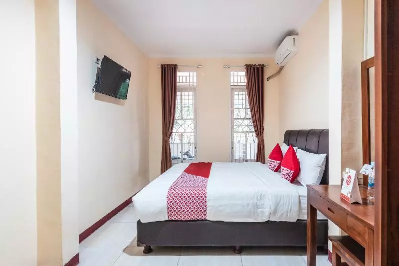 ホテル Aquina House By Oyo Rooms