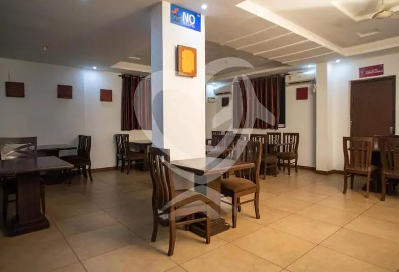 ホテル De Alcazar Calangute
