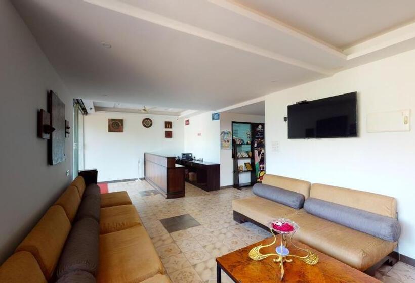 ホテル De Alcazar Calangute