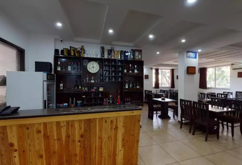 ホテル De Alcazar Calangute