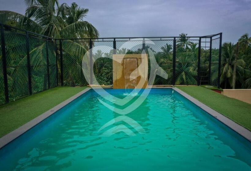 ホテル De Alcazar Calangute