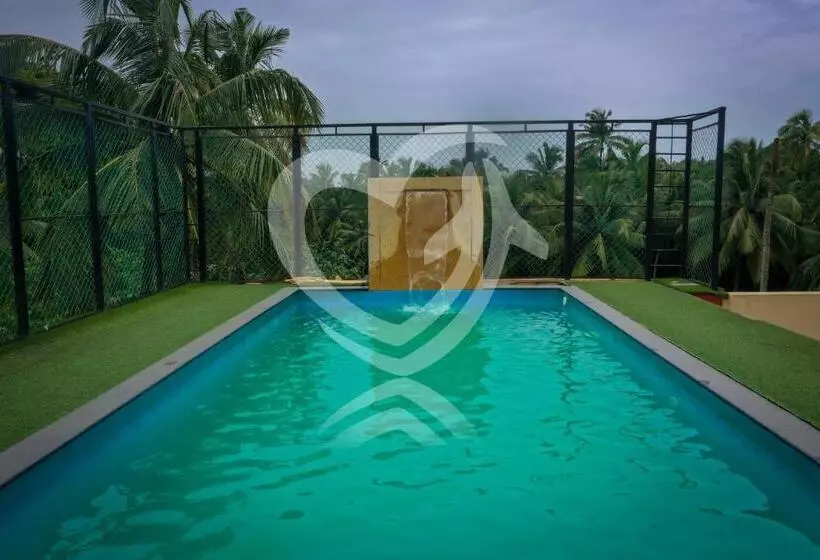 ホテル De Alcazar Calangute