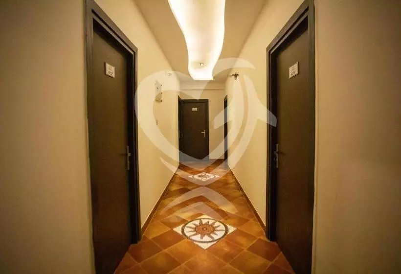 ホテル De Alcazar Calangute