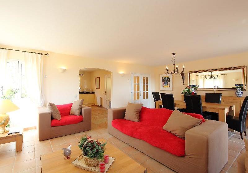 فندق Holiday Home Villa Dubos