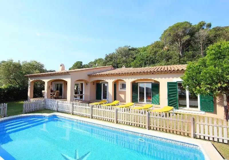 ホテル Holiday Home Villa Dubos