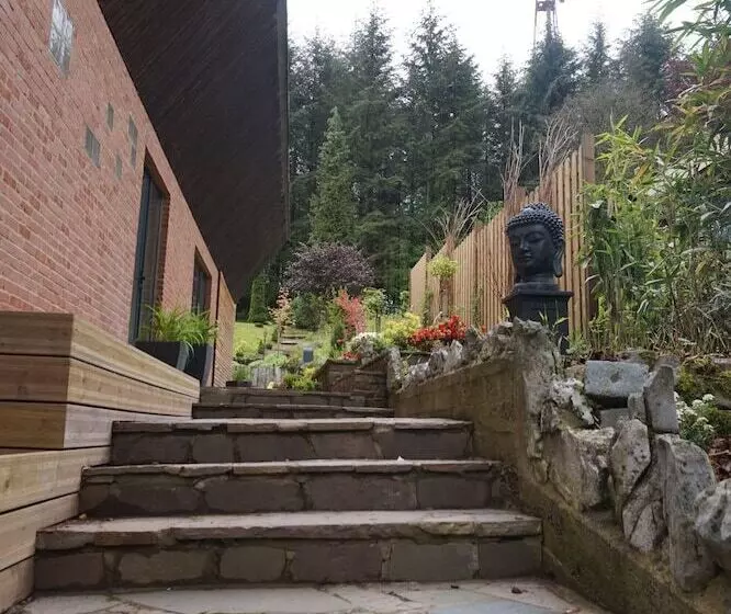 ホテル Les 7 Meuses   Restaurant & Hébergements Hôteliers   Insolites   Wellness   Gîtes