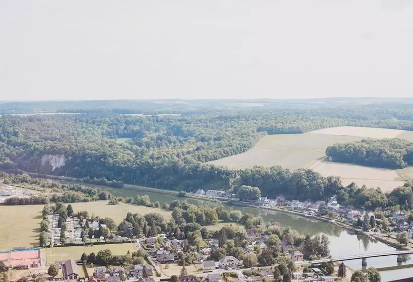 ホテル Les 7 Meuses   Restaurant & Hébergements Hôteliers   Insolites   Wellness   Gîtes