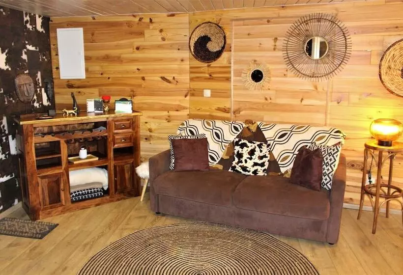 ホテル Les 7 Meuses   Restaurant & Hébergements Hôteliers   Insolites   Wellness   Gîtes