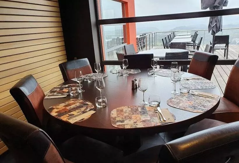 ホテル Les 7 Meuses   Restaurant & Hébergements Hôteliers   Insolites   Wellness   Gîtes