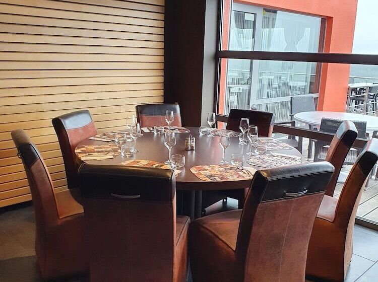 هتل Les 7 Meuses Restaurant & Hébergements Hôteliers Insolites Wellness Gîtes