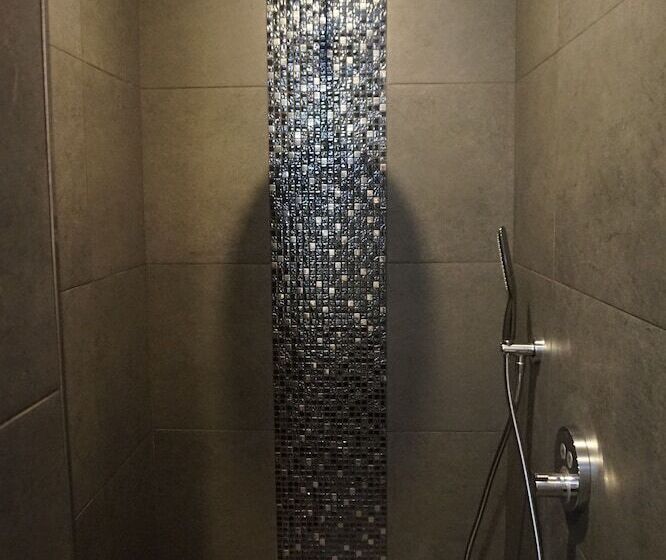 هتل Les 7 Meuses Restaurant & Hébergements Hôteliers Insolites Wellness Gîtes