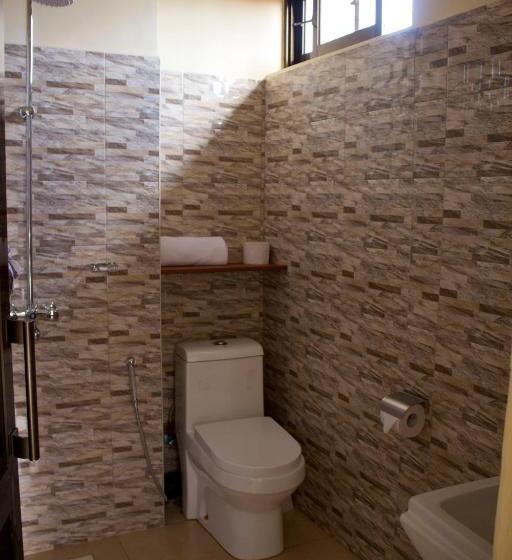 酒店 Lilac Elevate Inn