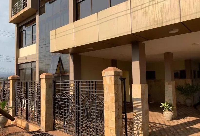 هتل Lilac Elevate Inn