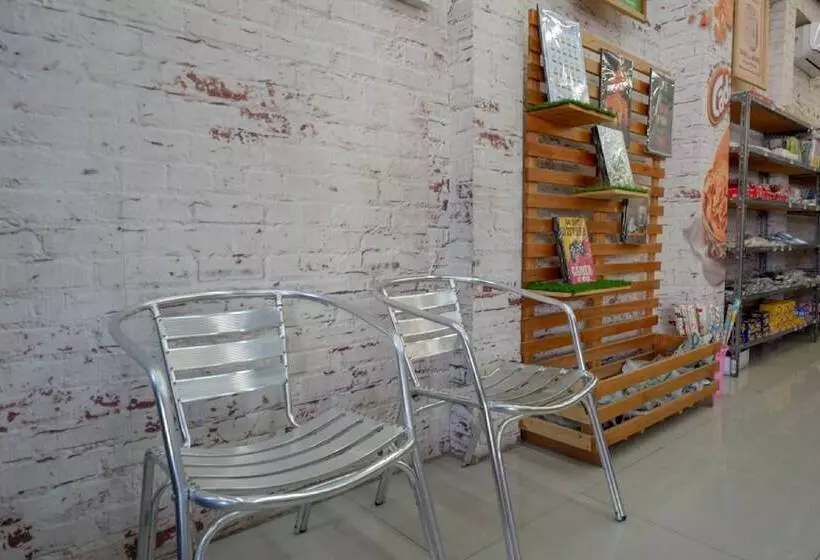 ホテル Reddoorz Syariah Near Universitas Negeri Gorontalo 2