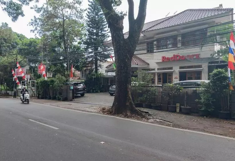 Majatalo Reddoorz Near Simpang Dago 2