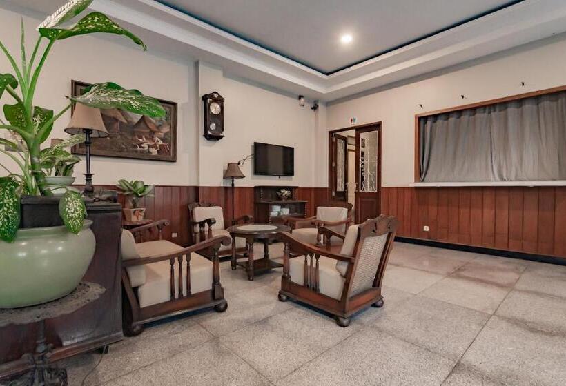 פנסיון Reddoorz Near Simpang Dago 2