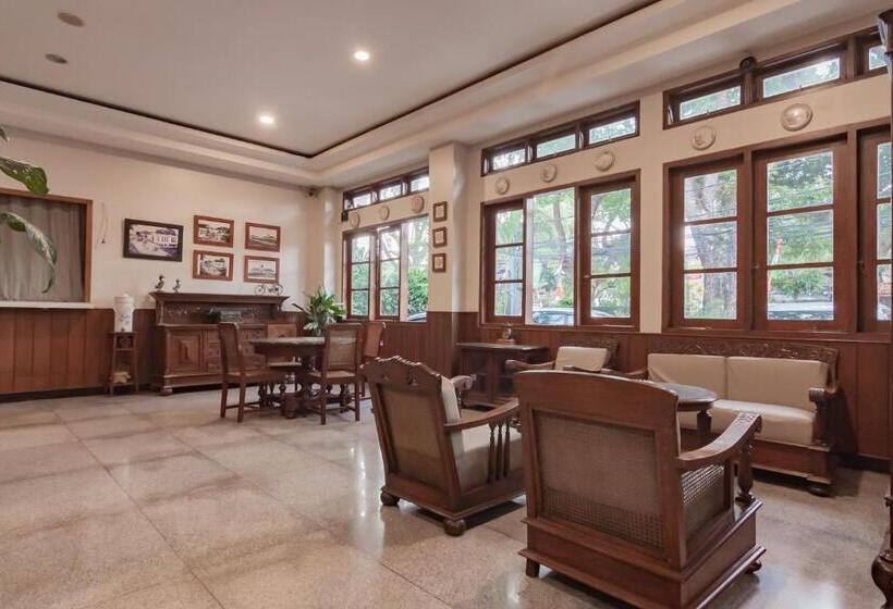 פנסיון Reddoorz Near Simpang Dago 2