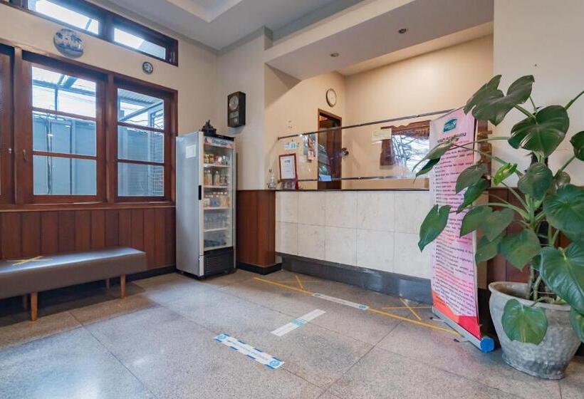 פנסיון Reddoorz Near Simpang Dago 2