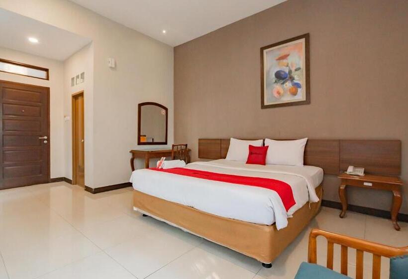 פנסיון Reddoorz Near Simpang Dago 2