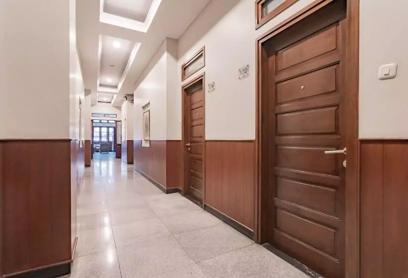 Majatalo Reddoorz Near Simpang Dago 2