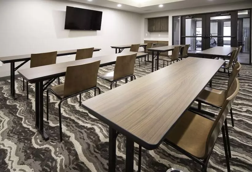 ホテル Staybridge Suites Florence   Cincinnati South, An Ihg